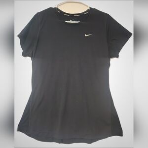 NIKE dri fit Tshirt. Xtra Large. Used, in good condition.